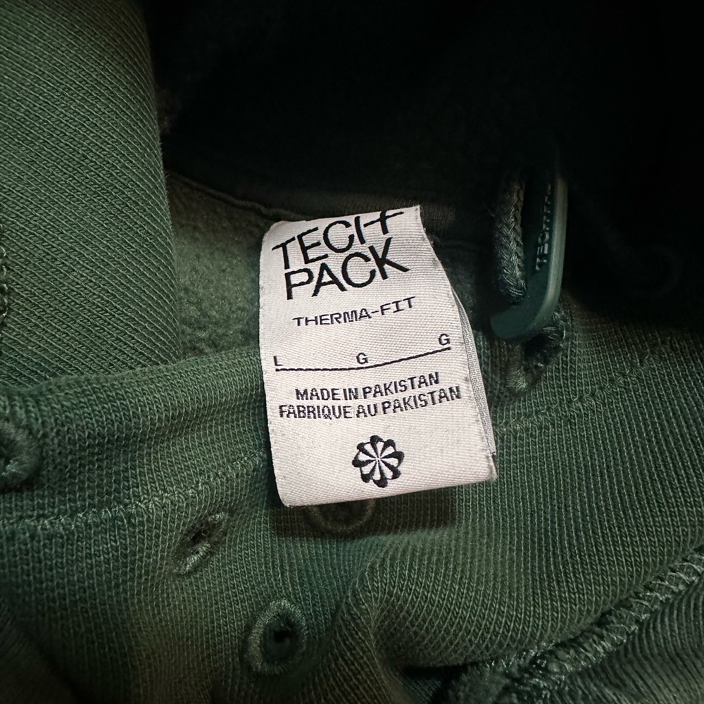Nike Tech Pack Therma-Fit hoodie - Picture 4 of 8